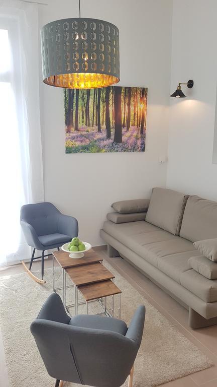 Apartment Niebuhr Kurfurstendamm - Cozy Family & Business Flair Welcomes You - Rockchair Apartments 베를린 외부 사진